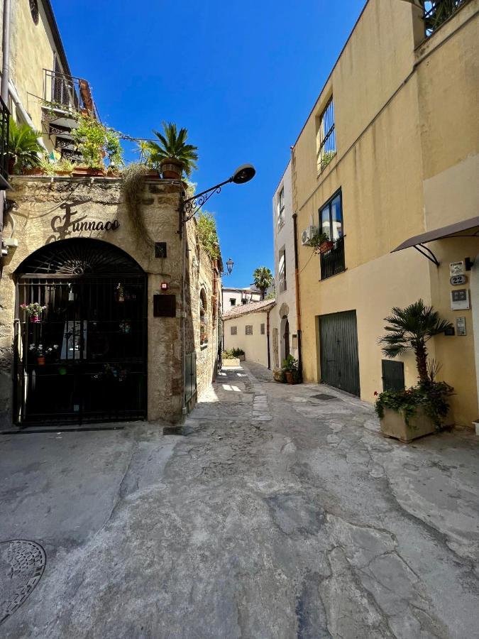 Апартаменты Vicolo Del Vento Casa Ponente Палермо Экстерьер фото